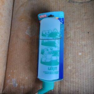 lixit® plastic water bottles (16oz, green)