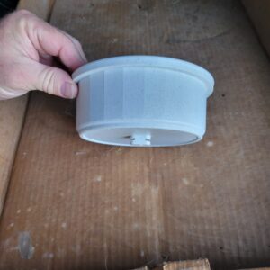 floor lock extra heavy plastic crock (6")