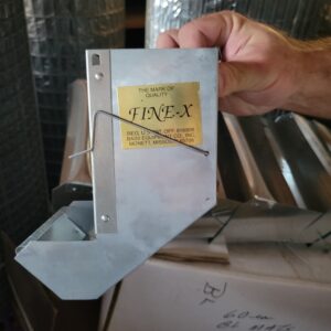 fine x® wide mouth screen bottom j feeder (3 1/2")